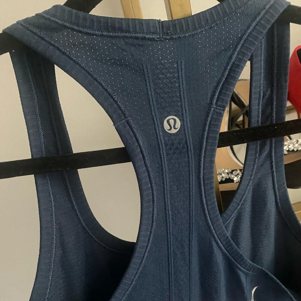 Lululemon tank top - Picture 1 of 5